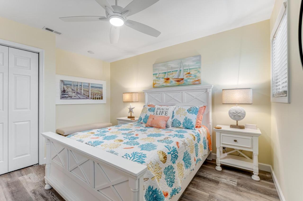 The Blue Whale Inn Ocean Isle Beach Bagian luar foto